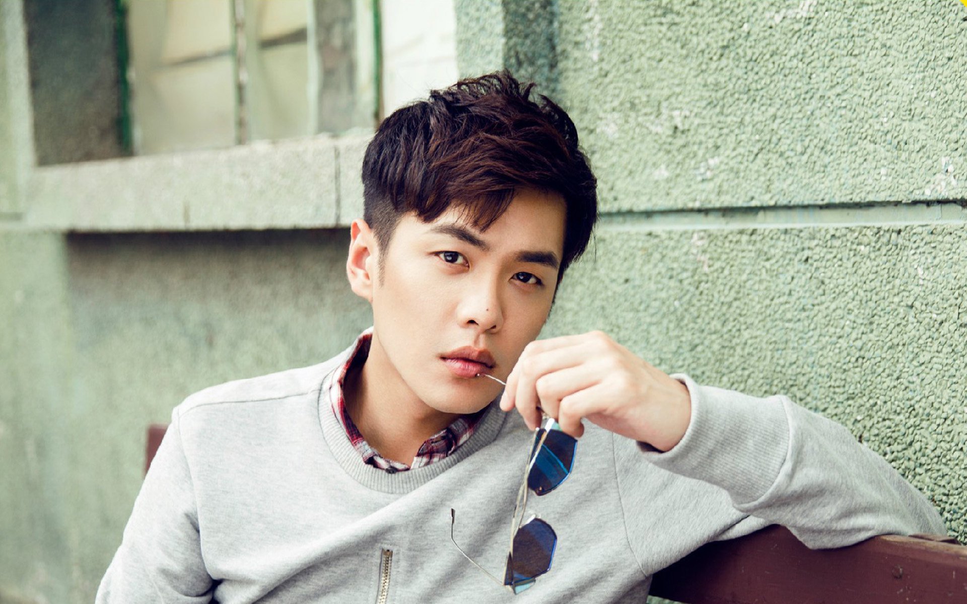 九游官网下载电脑版-艾比·德尔福：南非队防线的中坚，凭借强大防守完成精准拦截，艾比 里德尔