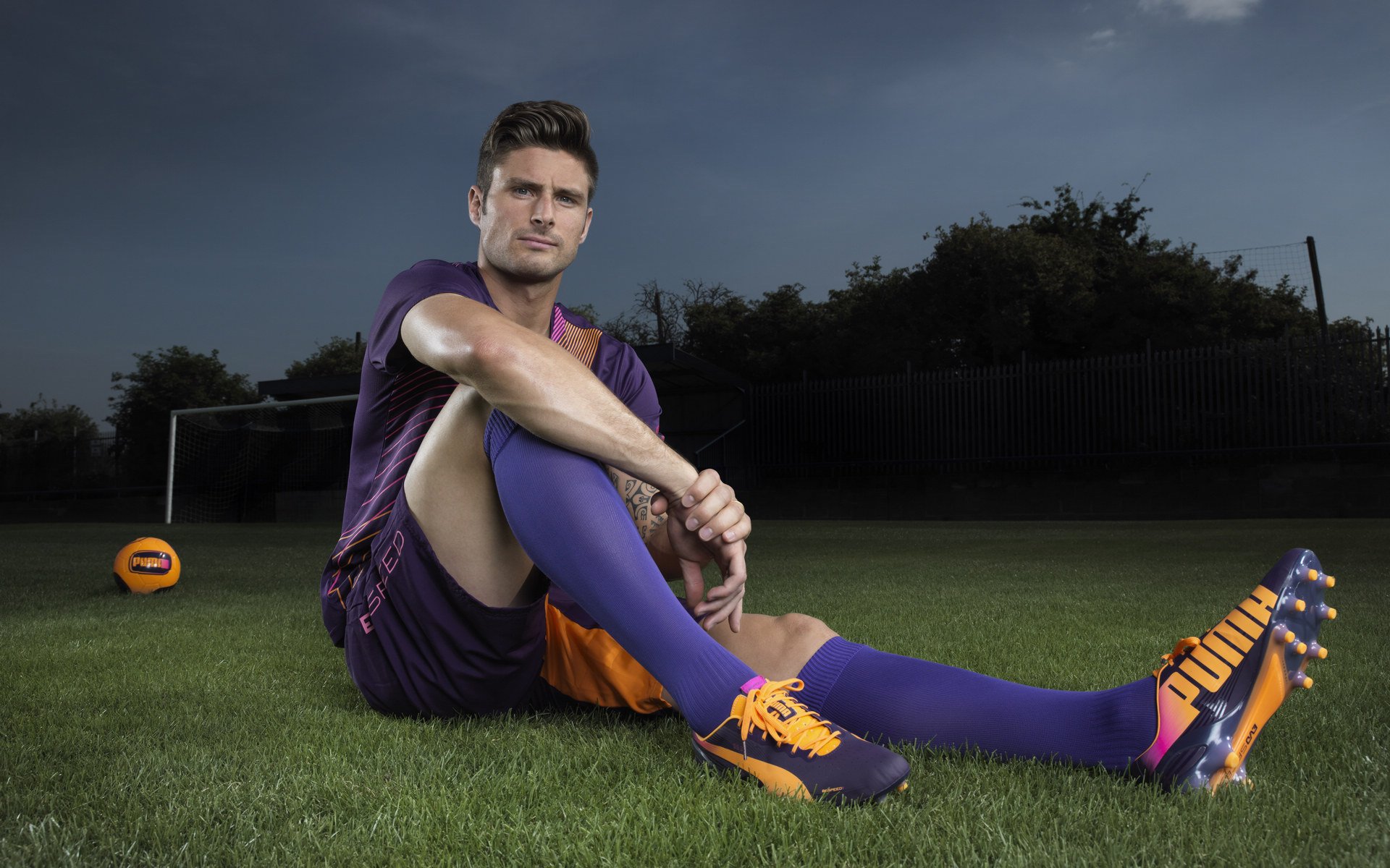 九游入口-“英超高手云集，战火不断升级”，英超超级球星