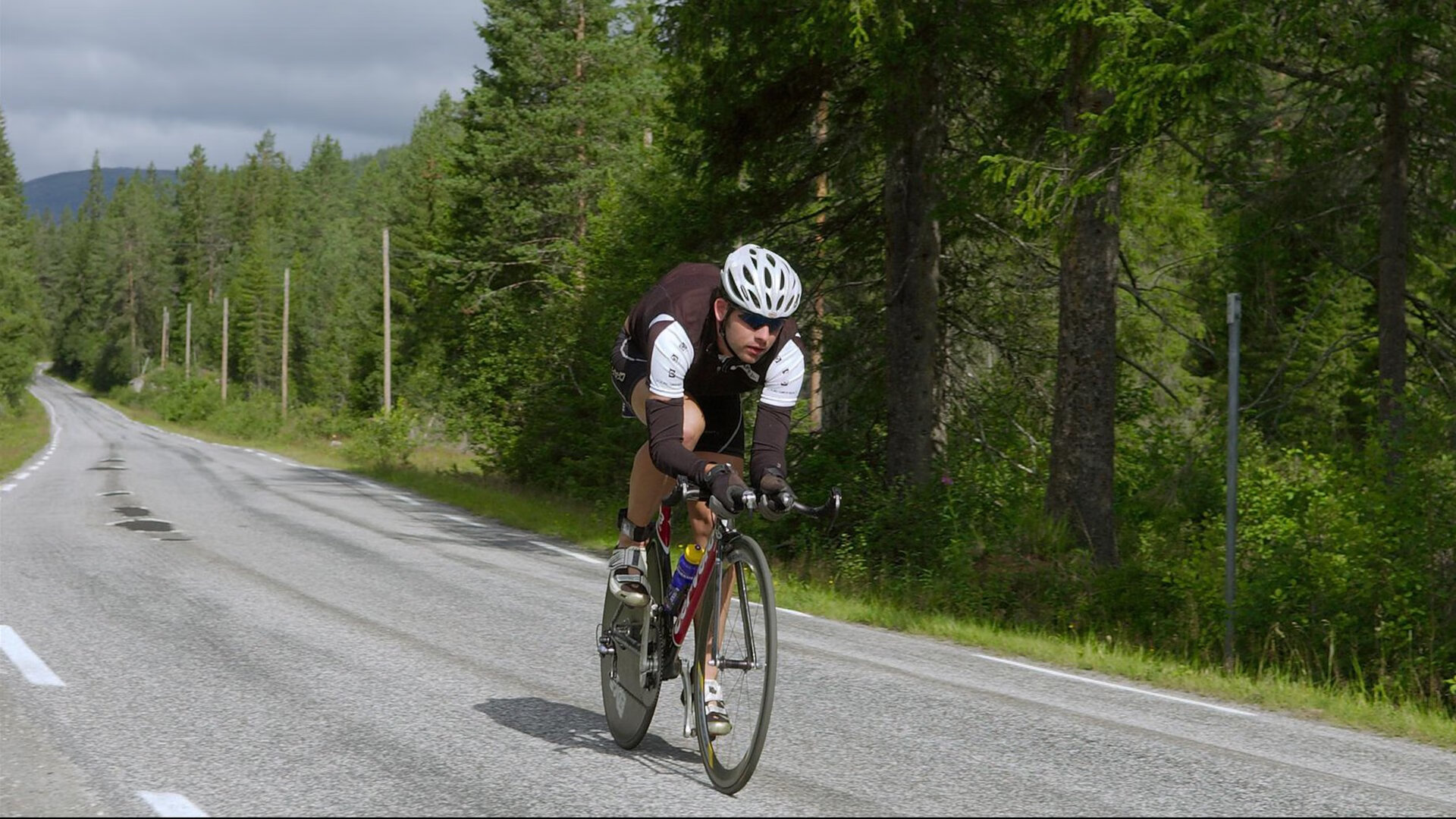 《每日邮报》：巴西女足在奥运会小组赛中与加拿大队激战，奥运女足加拿大和巴西